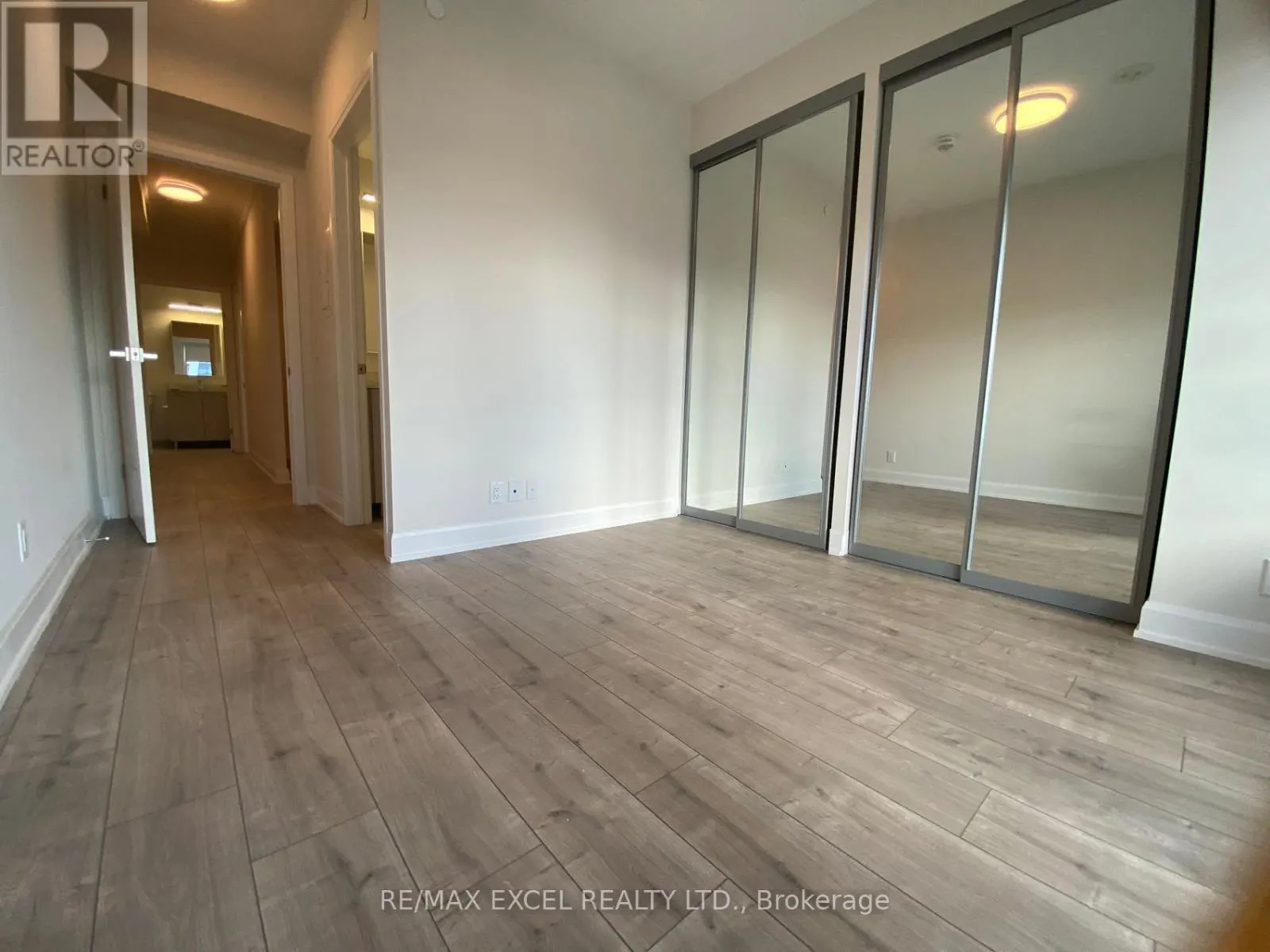 2101 - 38 WATER WALK DRIVE