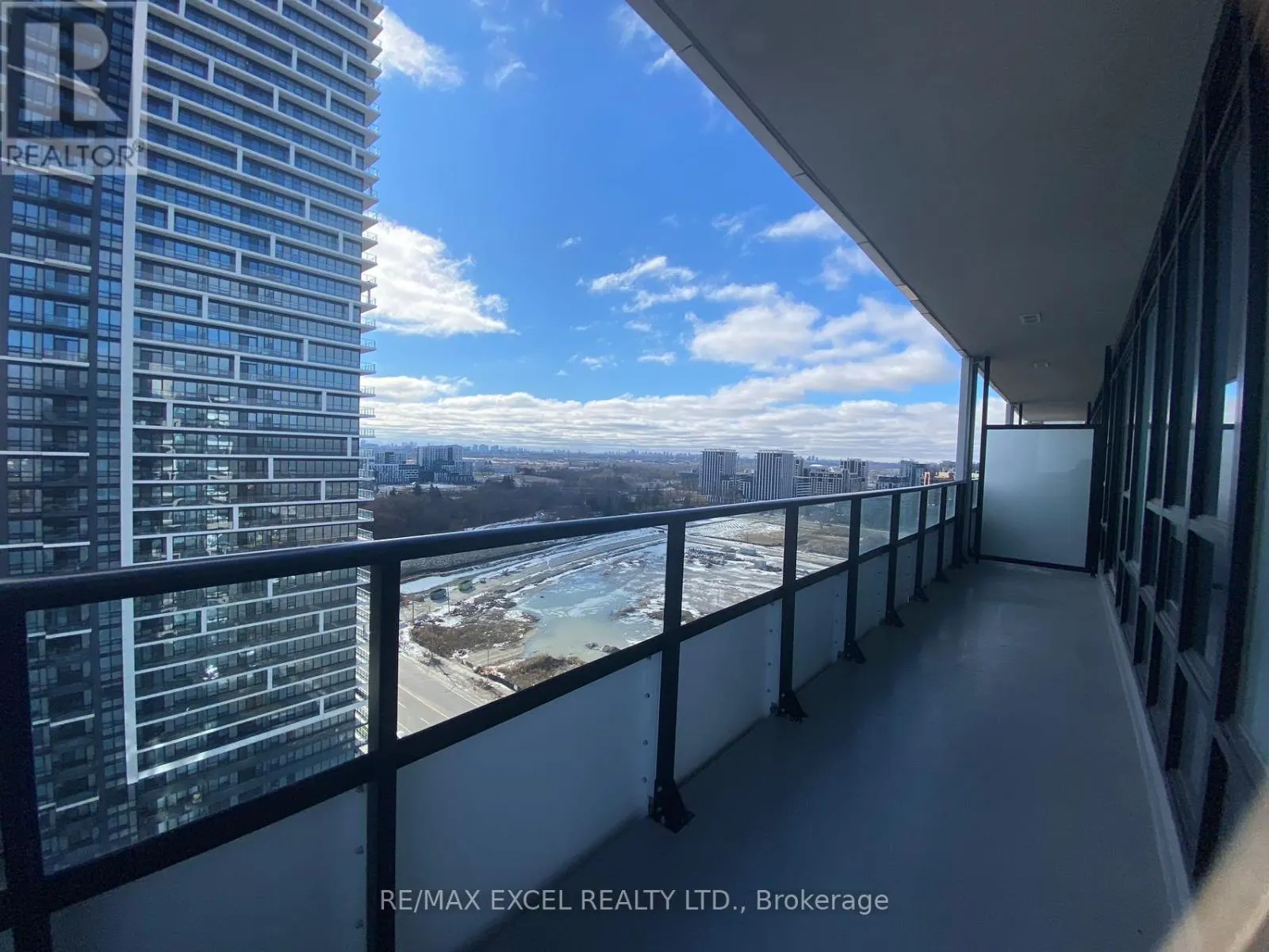 2101 - 38 WATER WALK DRIVE
