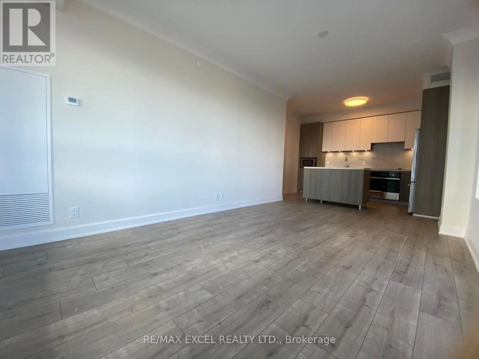 2101 - 38 WATER WALK DRIVE