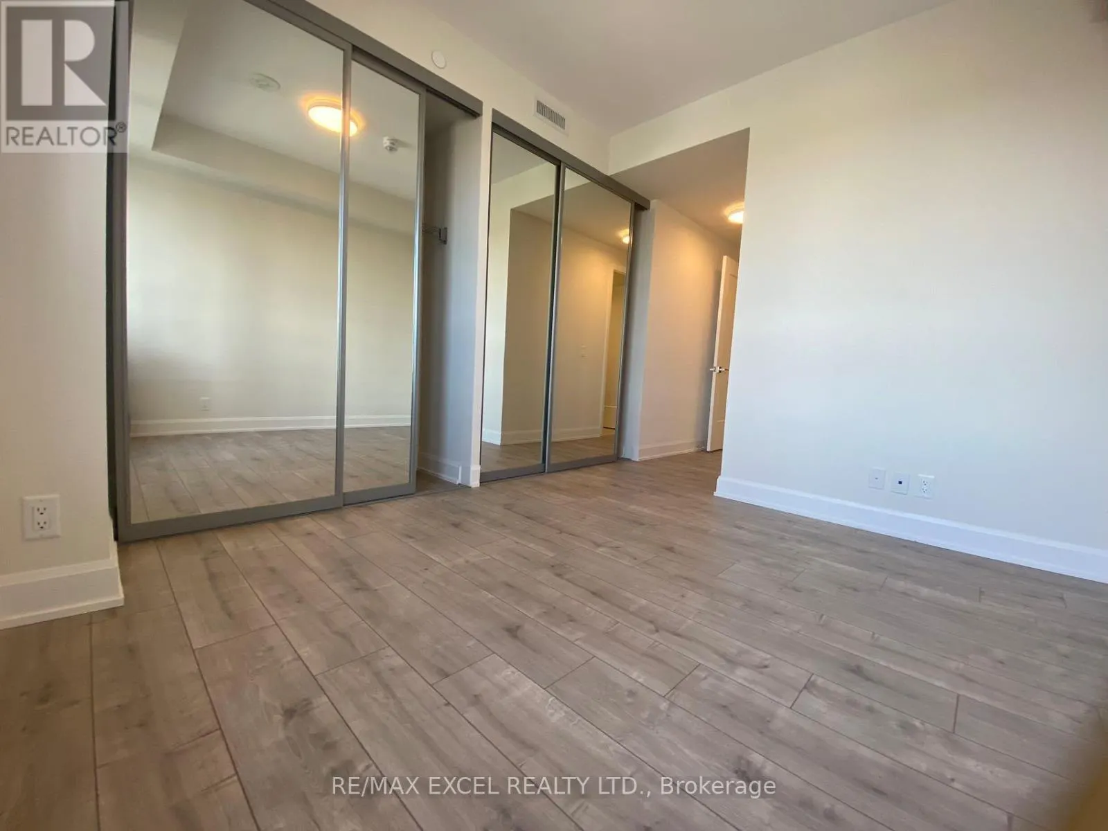 2101 - 38 WATER WALK DRIVE