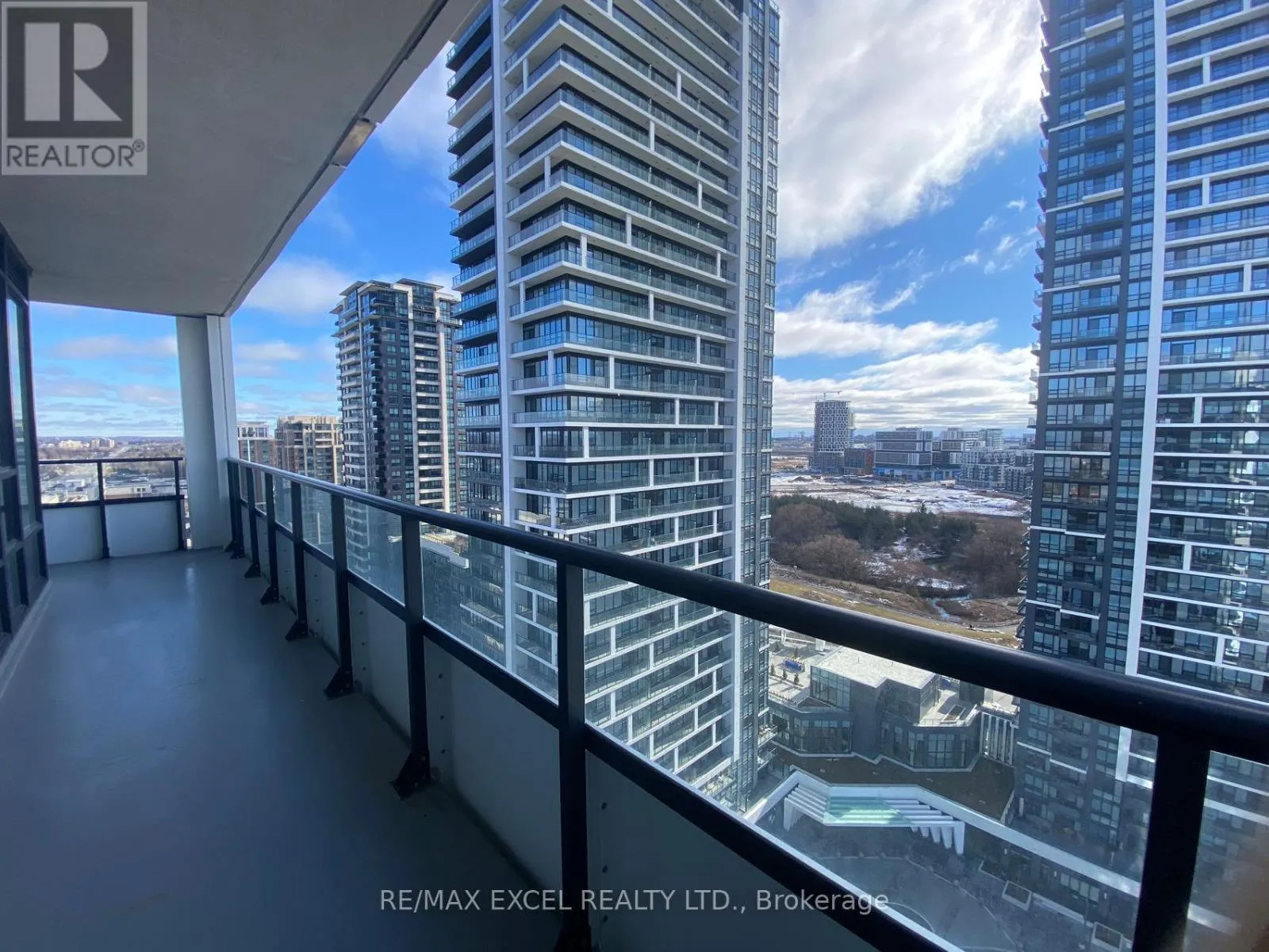 2101 - 38 WATER WALK DRIVE