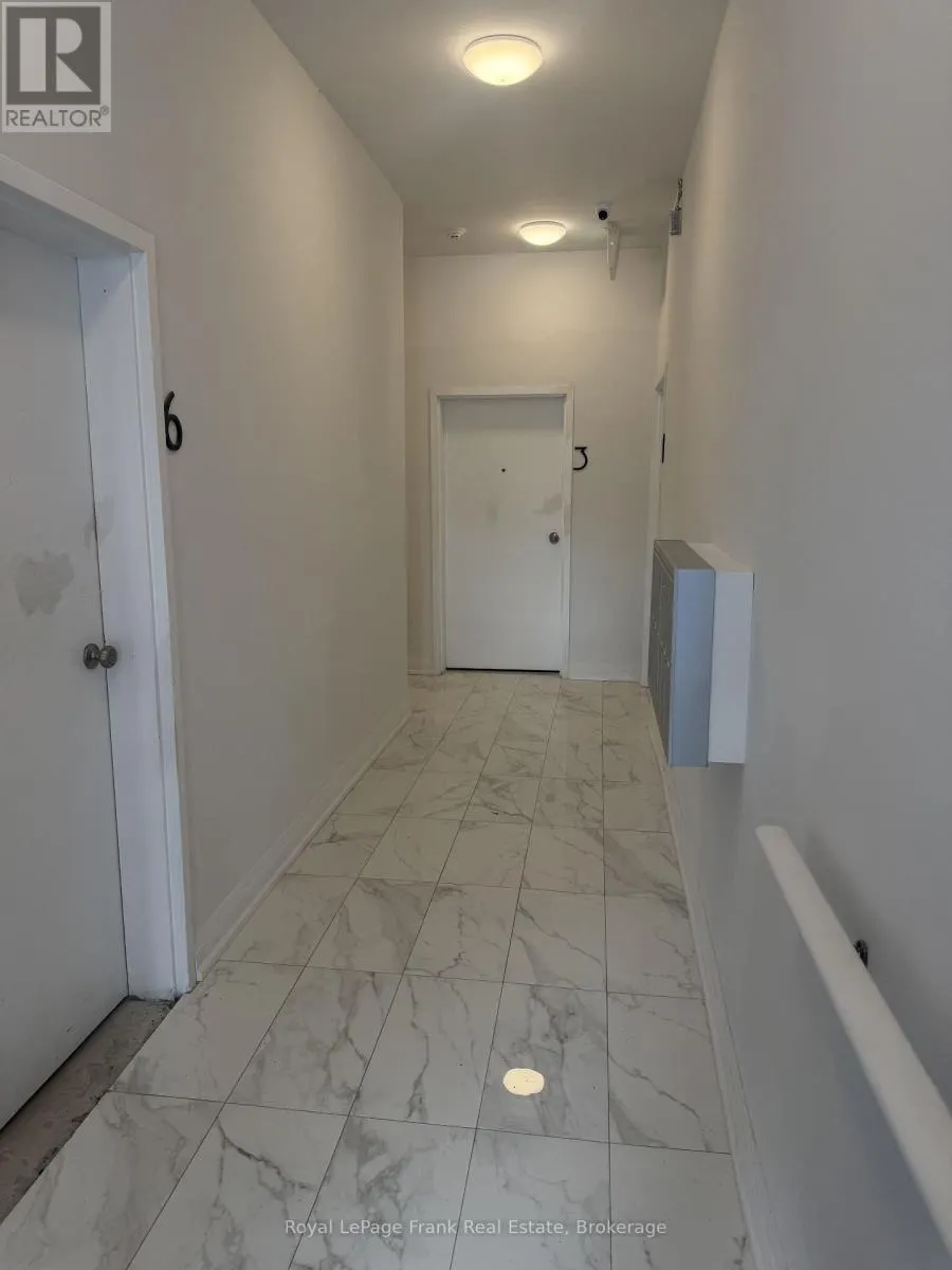 1 - 54 MAIN STREET #1