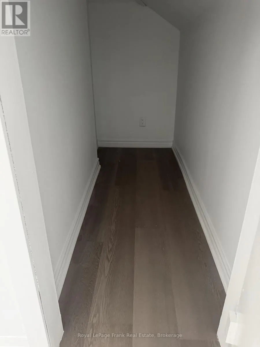 1 - 54 MAIN STREET #1