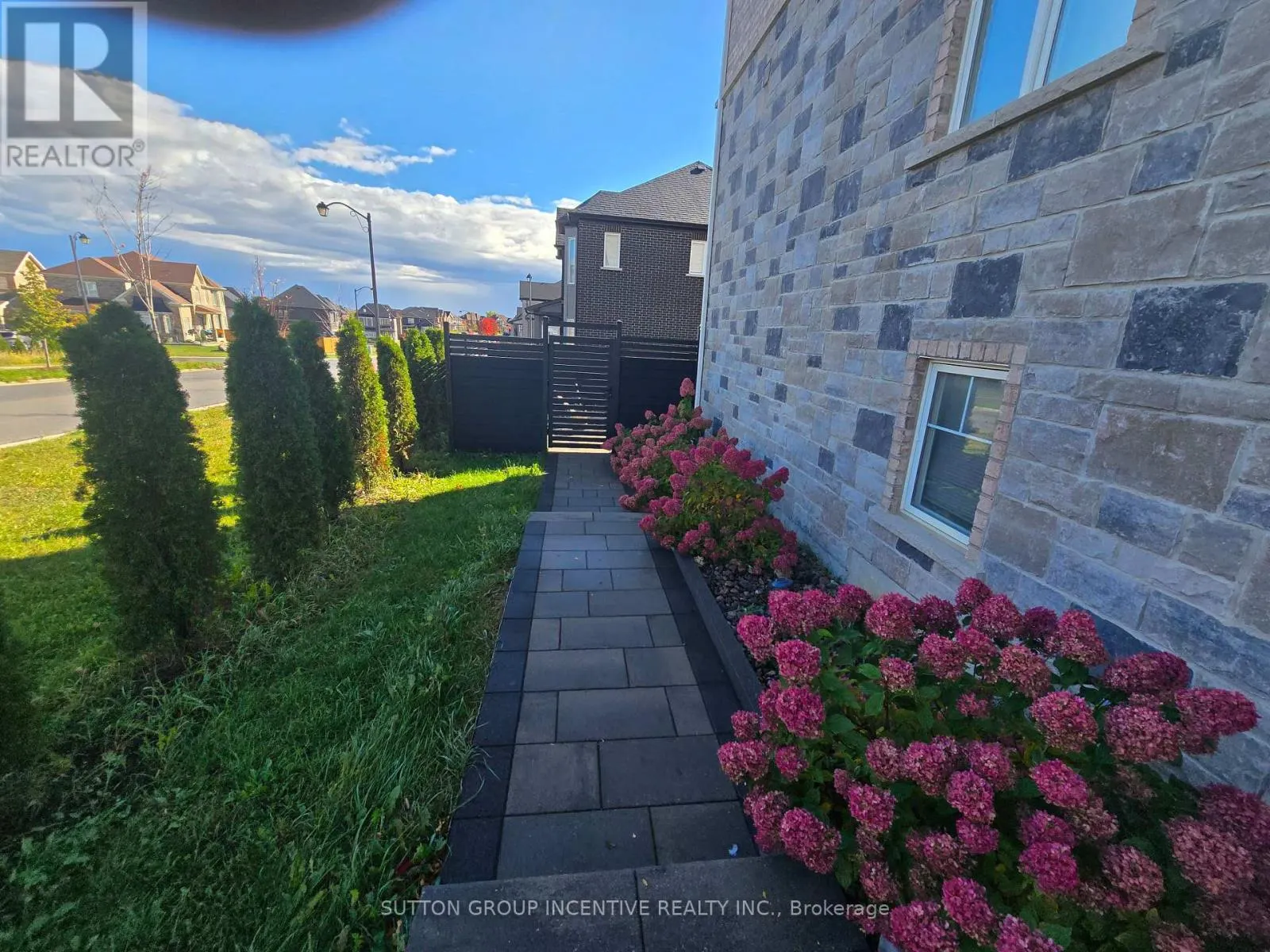 1415 LORMEL GATE AVENUE
