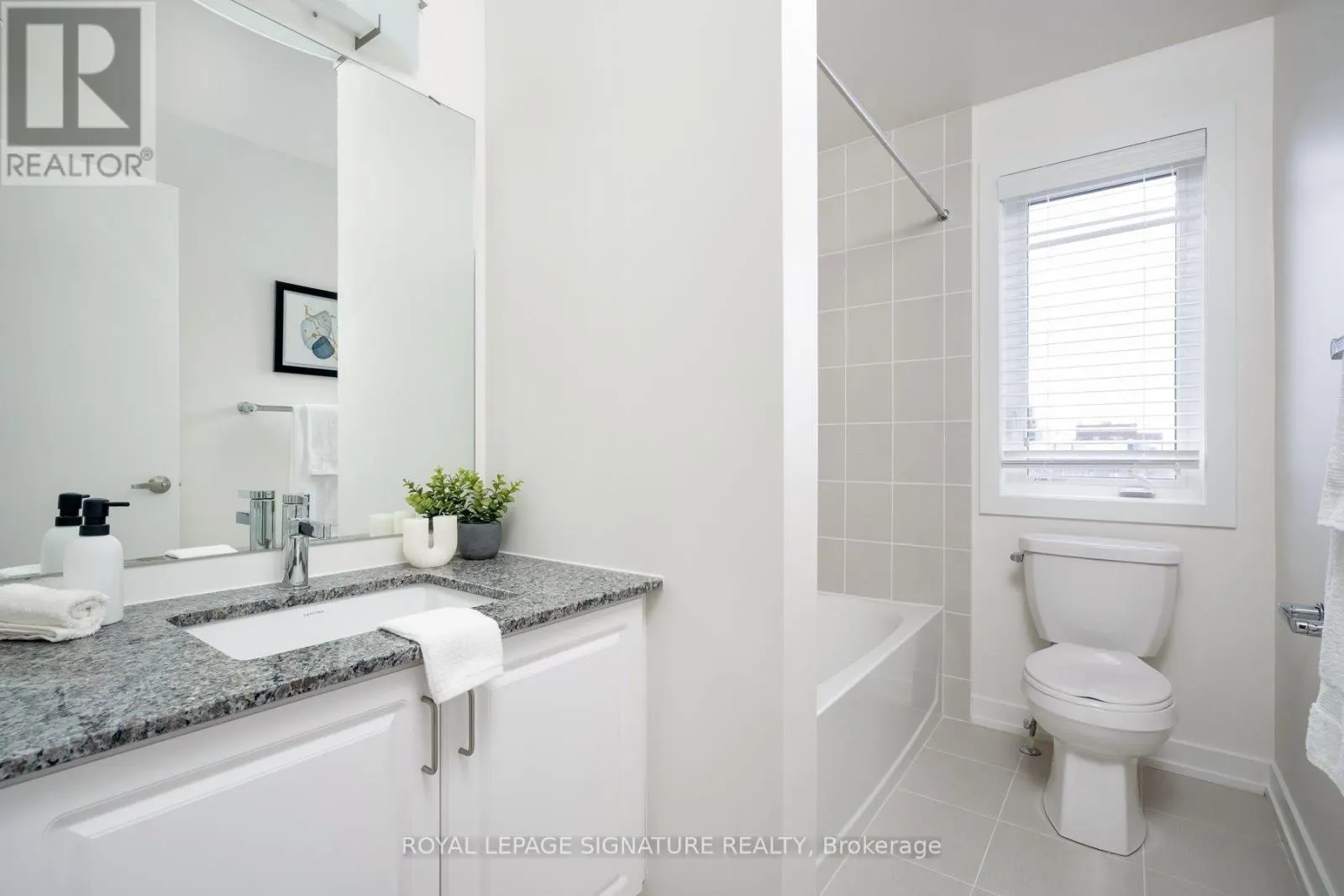 51 - 370 A RED MAPLE ROAD