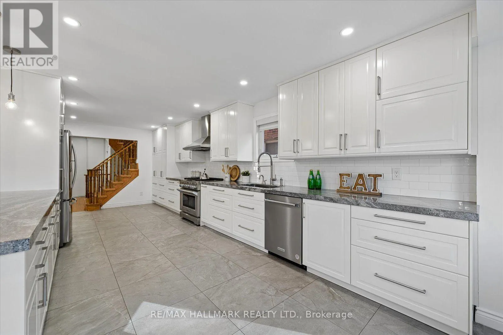 67 CHILMAR CRESCENT