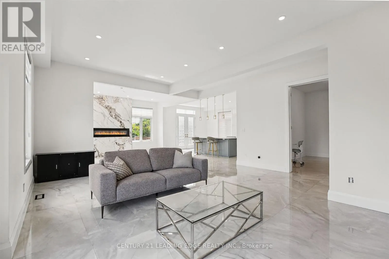 309 GIBSON CIRCLE