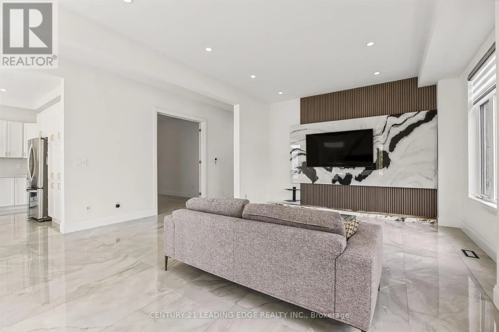 309 GIBSON CIRCLE