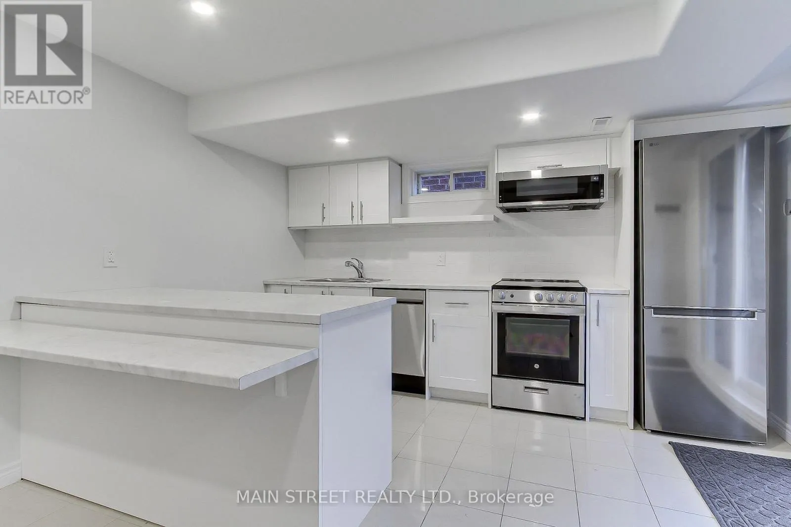 83 LAURENDALE AVENUE