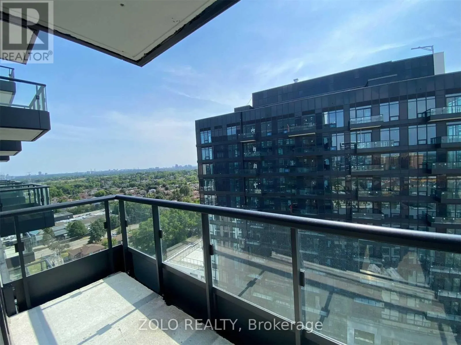 1602E - 8868 YONGE STREET