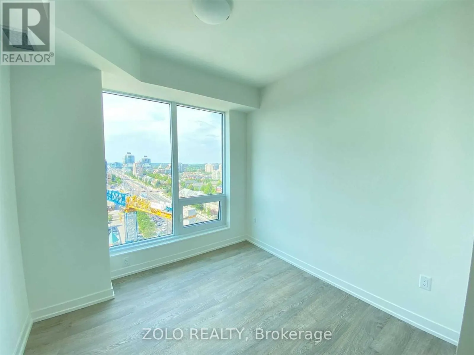 1602E - 8868 YONGE STREET