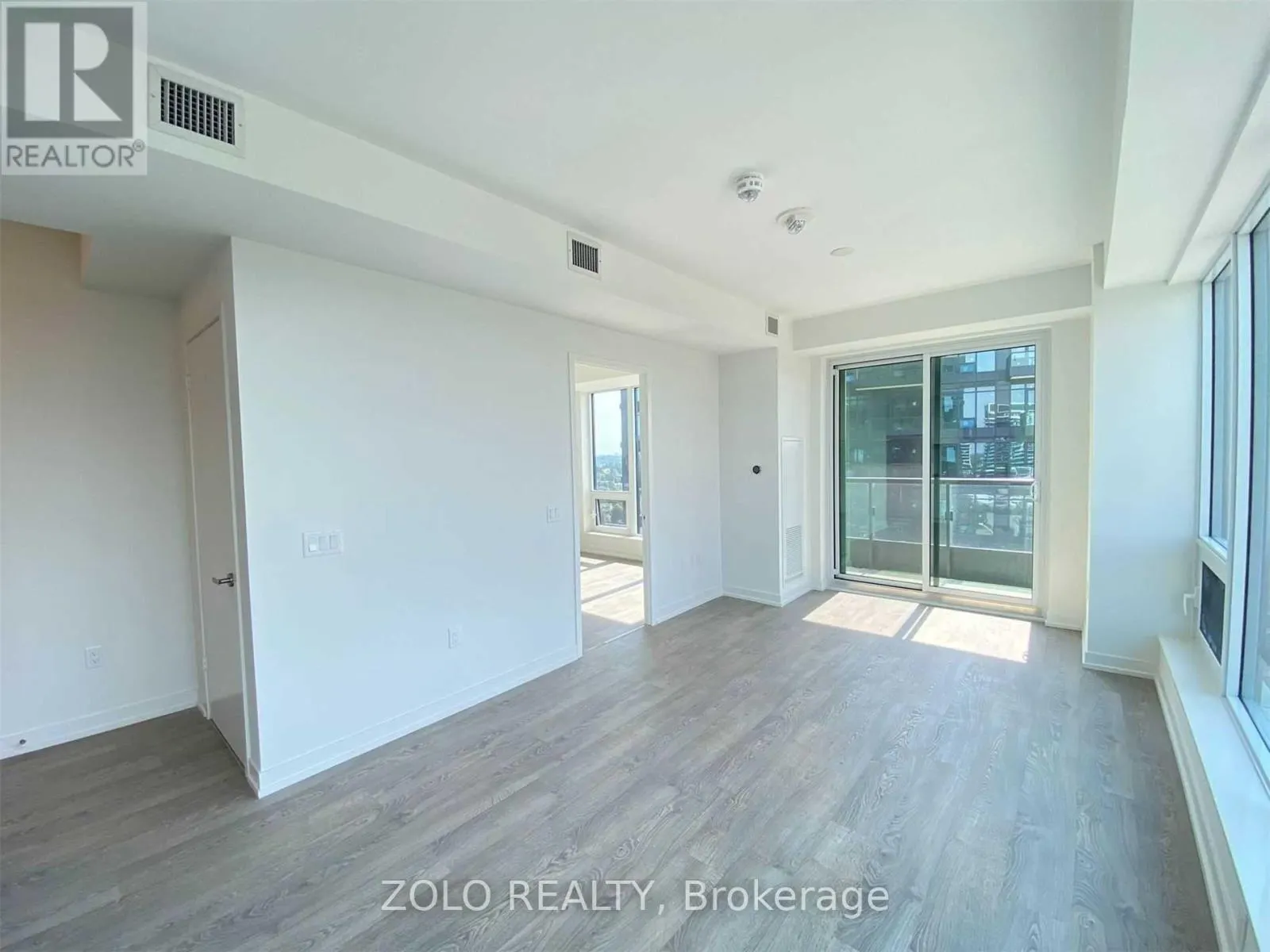 1602E - 8868 YONGE STREET