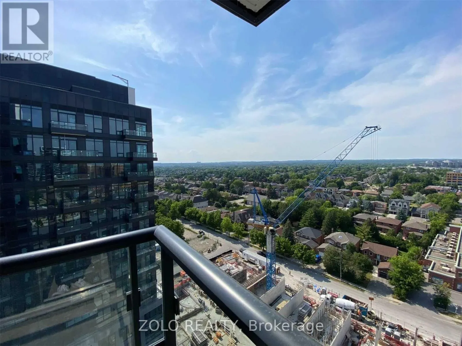 1602E - 8868 YONGE STREET