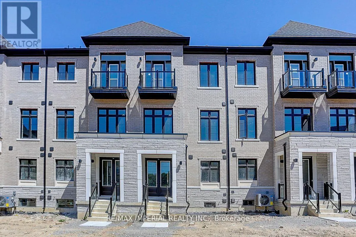 113 DE LA ROCHE DRIVE