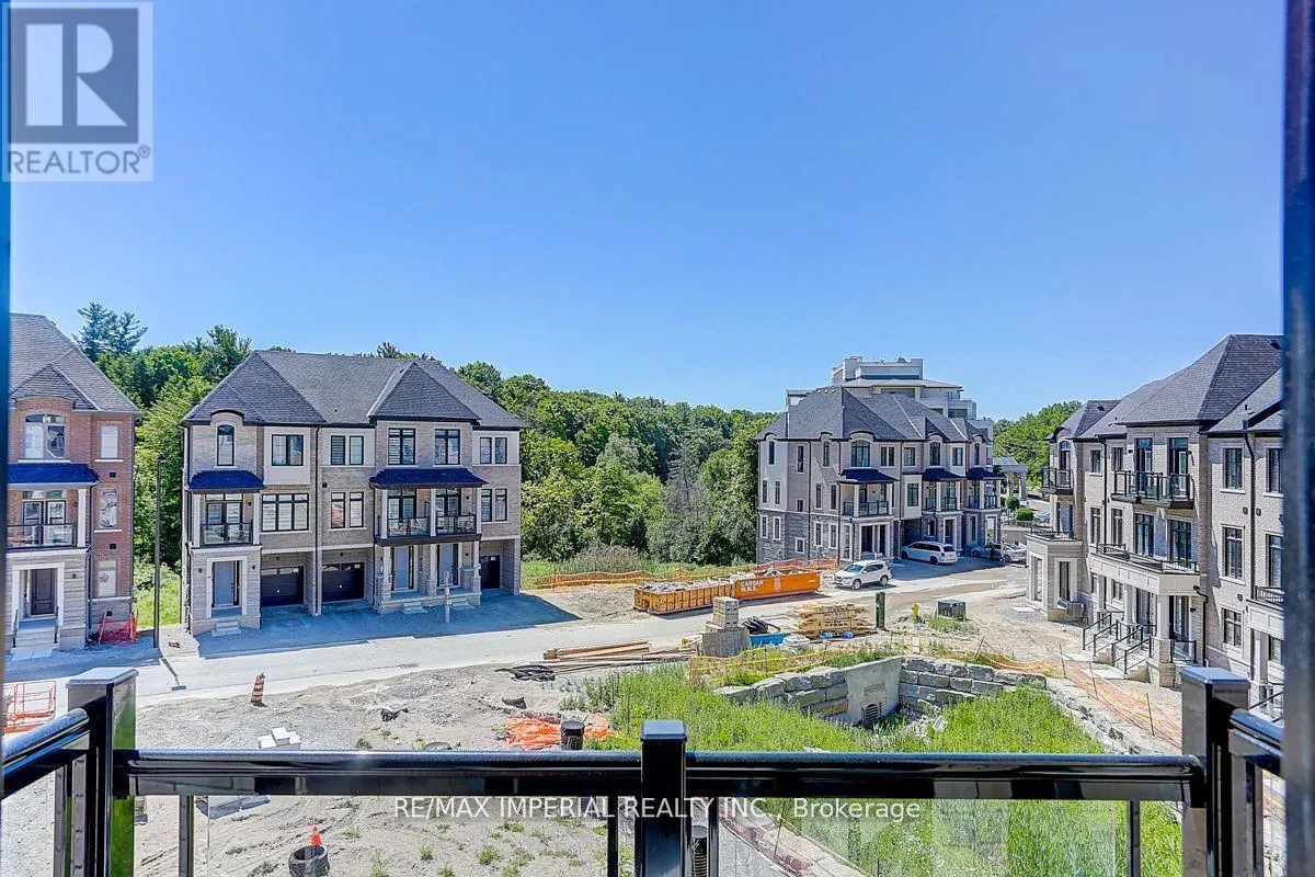 113 DE LA ROCHE DRIVE