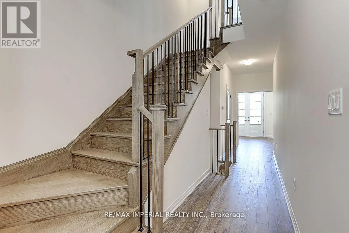 113 DE LA ROCHE DRIVE