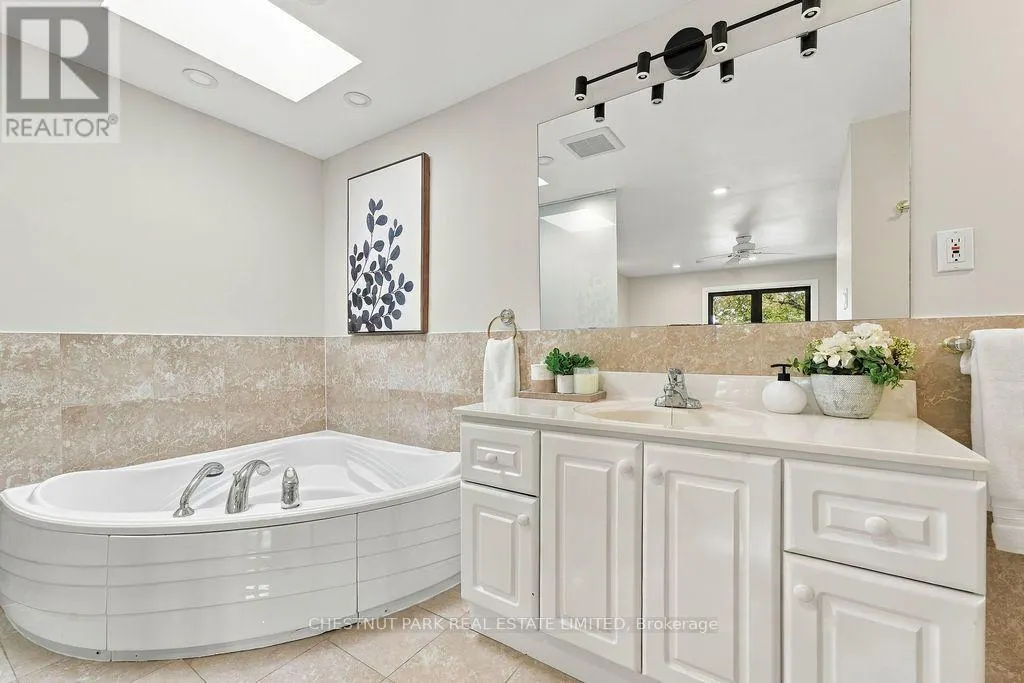 23 KINGS INN TRAIL