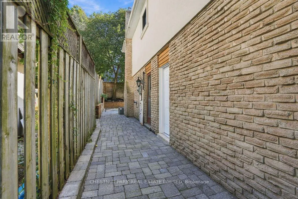 23 KINGS INN TRAIL