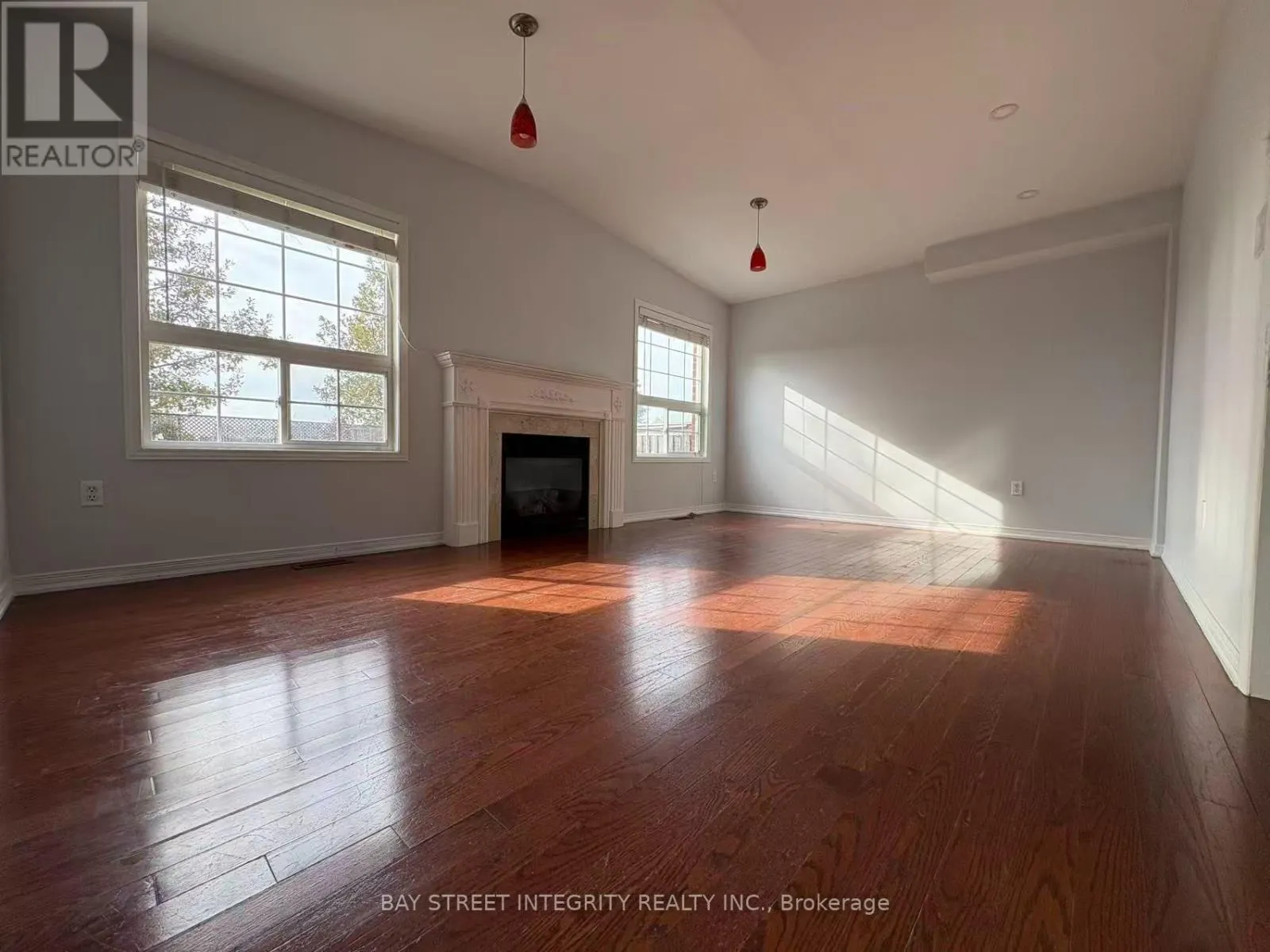 38 DELATTAYE AVENUE