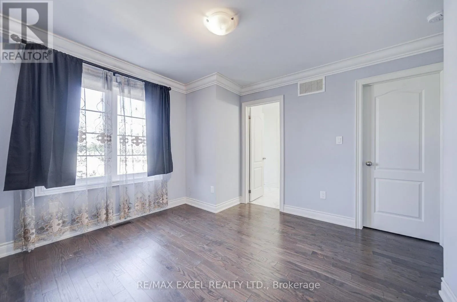 132 MEADOW VISTA CRESCENT