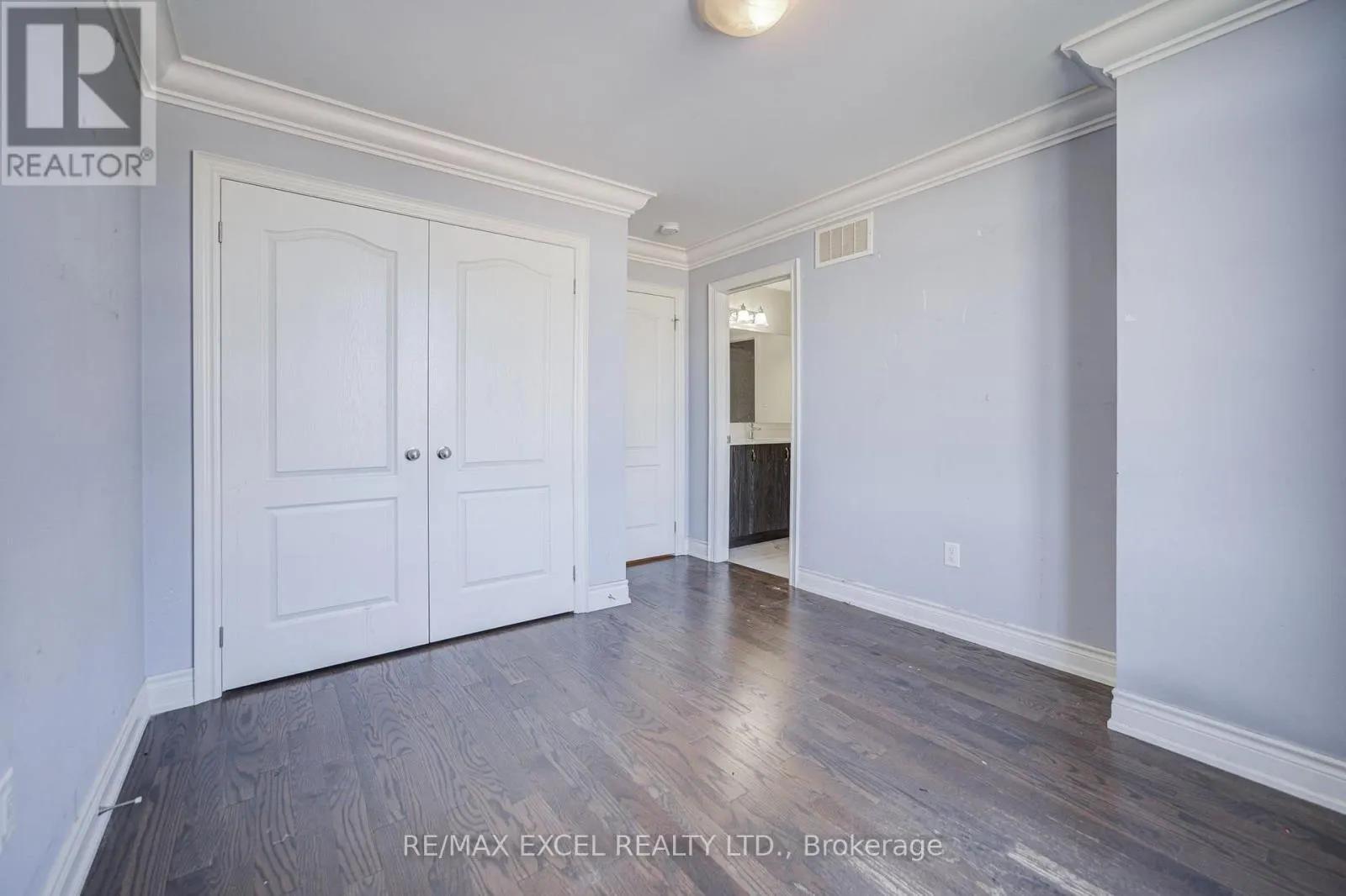 132 MEADOW VISTA CRESCENT