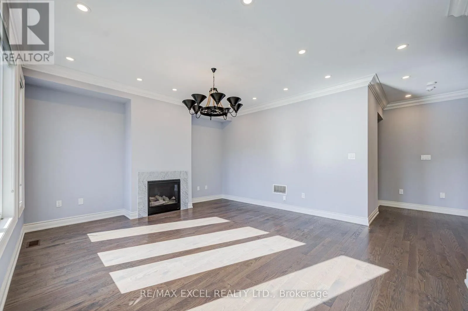 132 MEADOW VISTA CRESCENT
