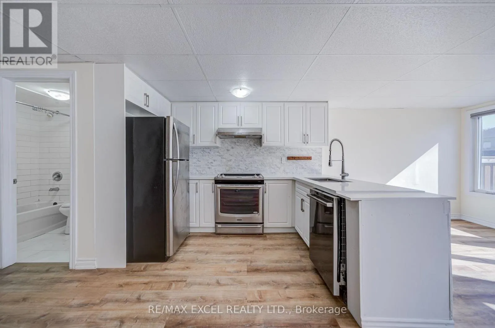 132 MEADOW VISTA CRESCENT