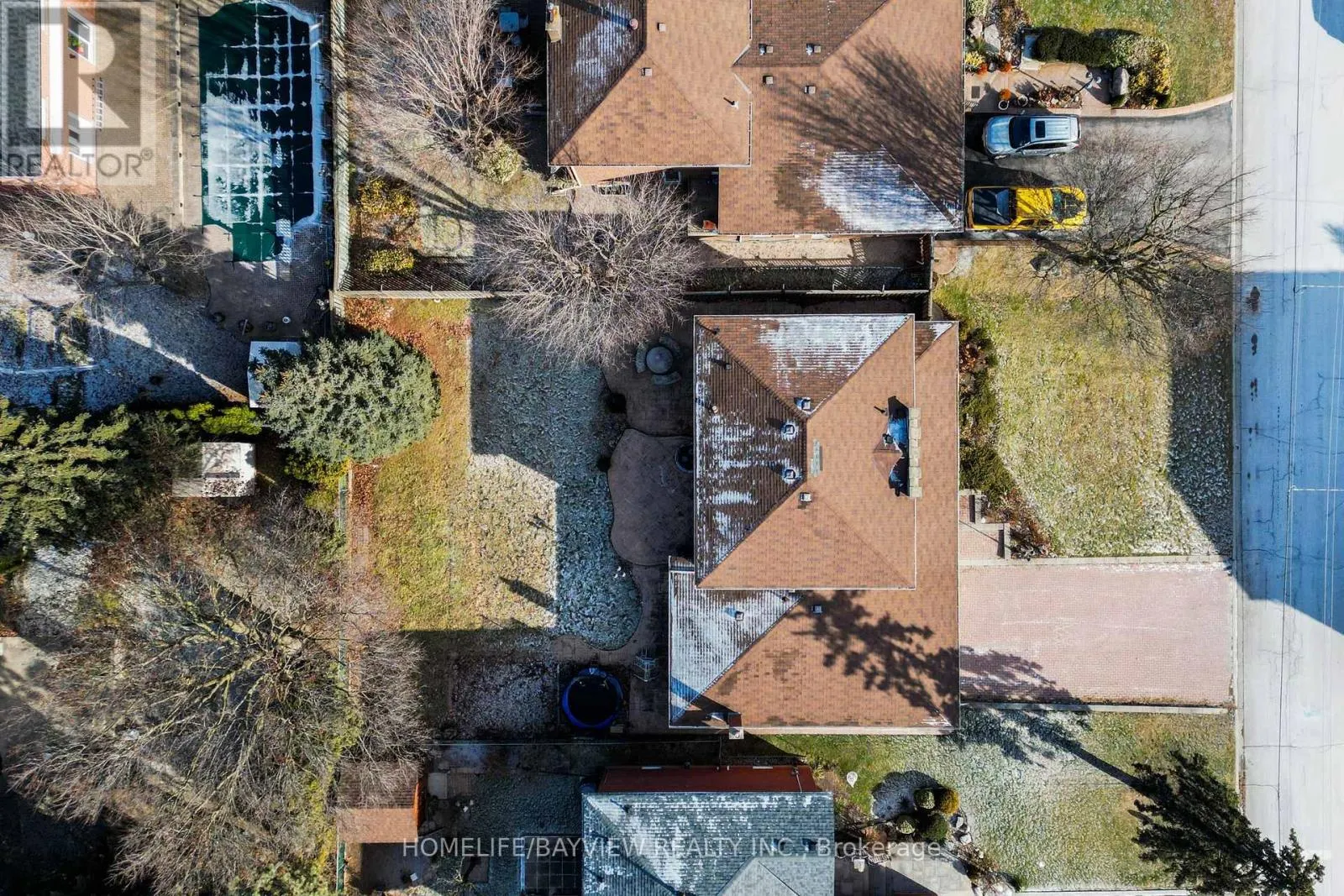 16 ROOSEVELT DRIVE