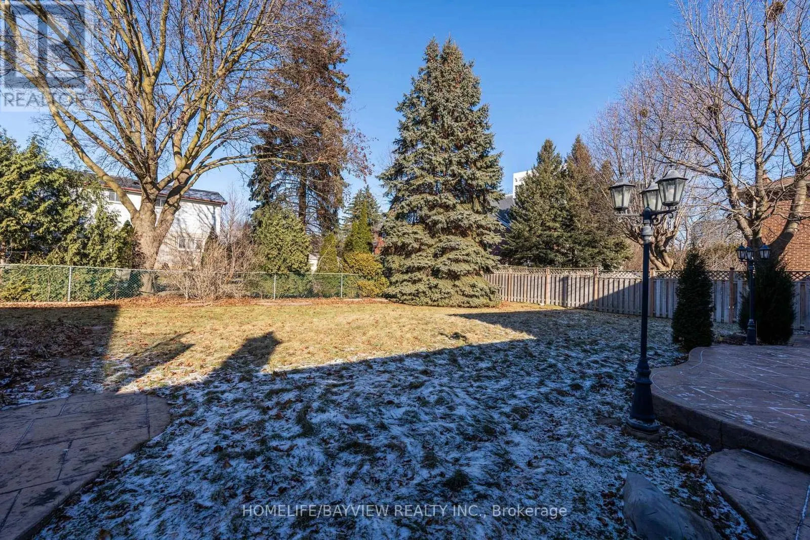 16 ROOSEVELT DRIVE