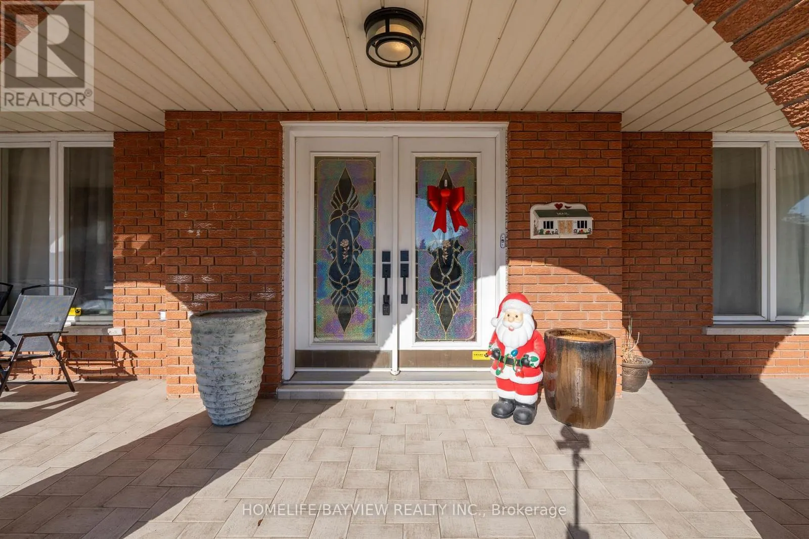 16 ROOSEVELT DRIVE