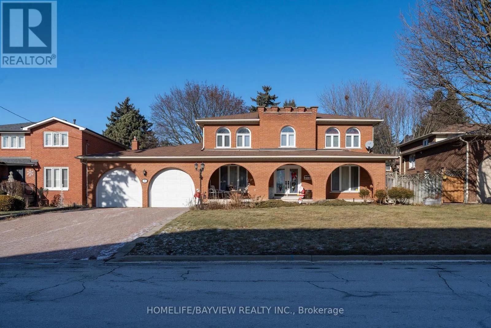 16 ROOSEVELT DRIVE