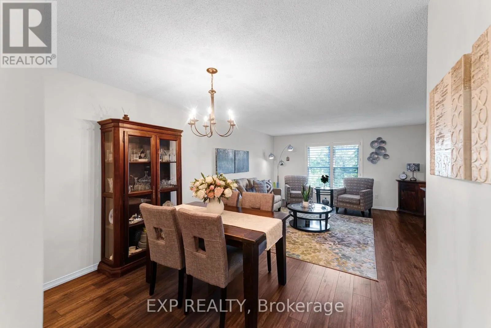 28 - 115 MAIN STREET S