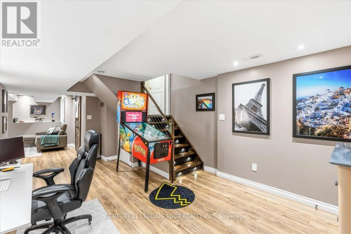 347 WOODFERN WAY