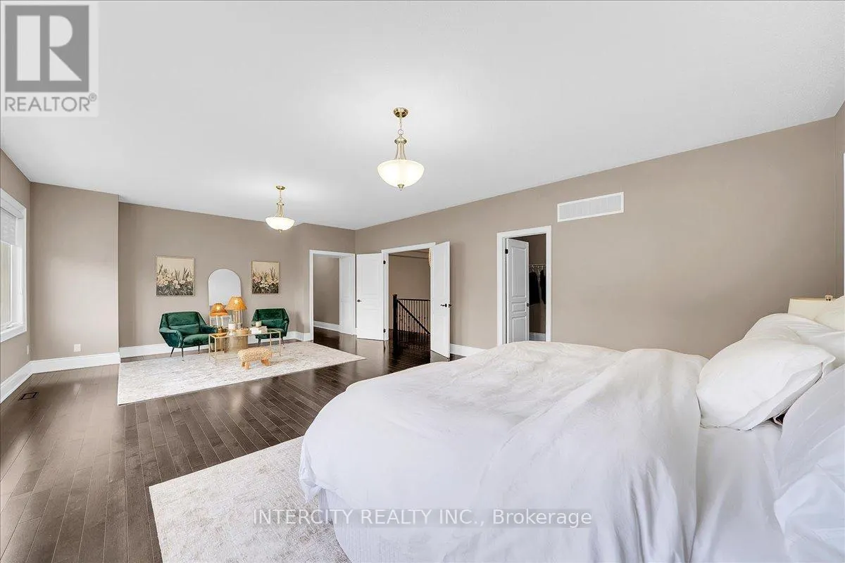 233 CARISBROOKE CIRCLE