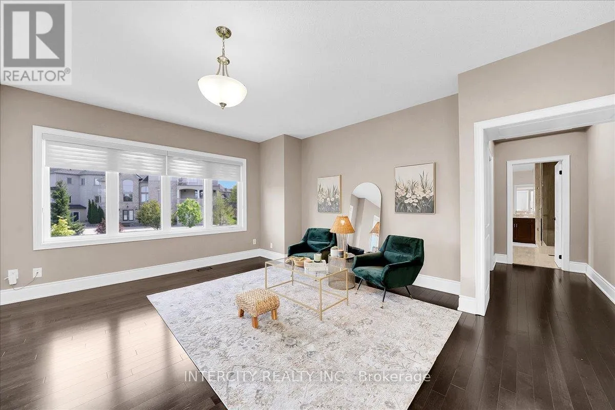 233 CARISBROOKE CIRCLE