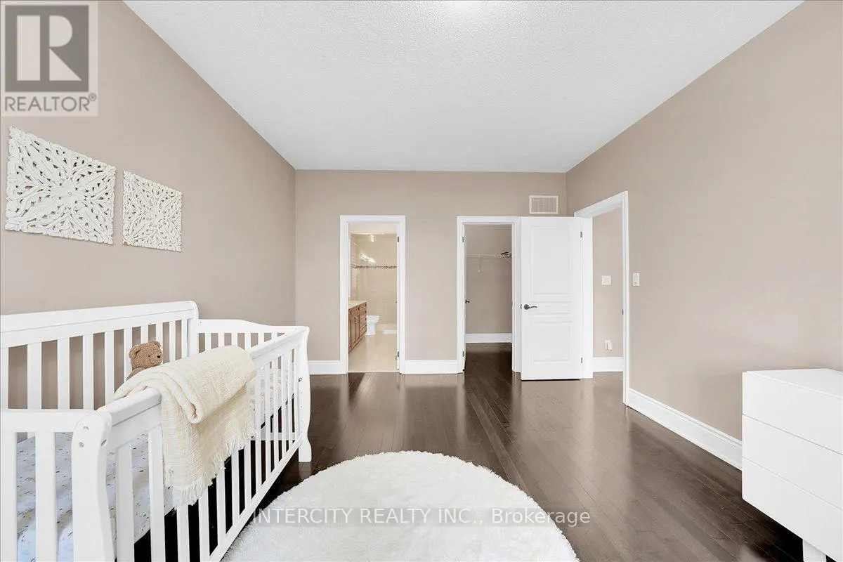 233 CARISBROOKE CIRCLE