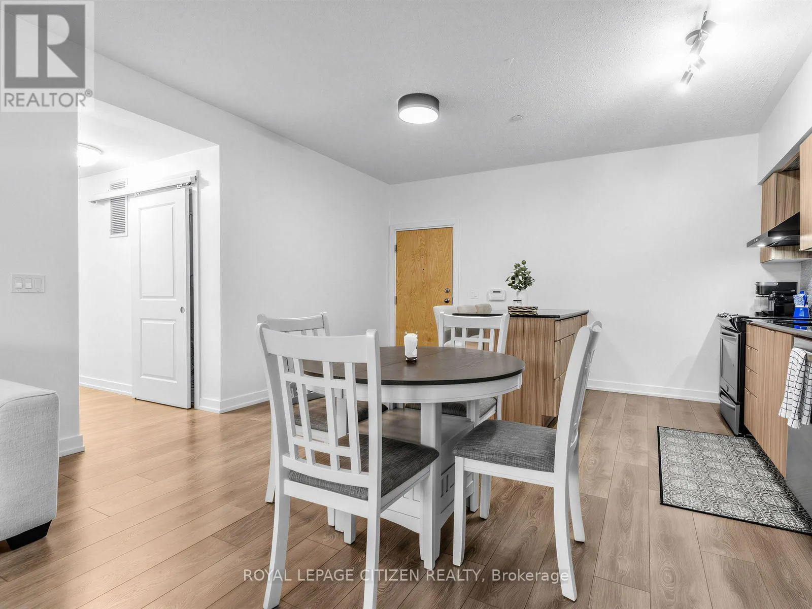 309 - 69 BOYNE STREET