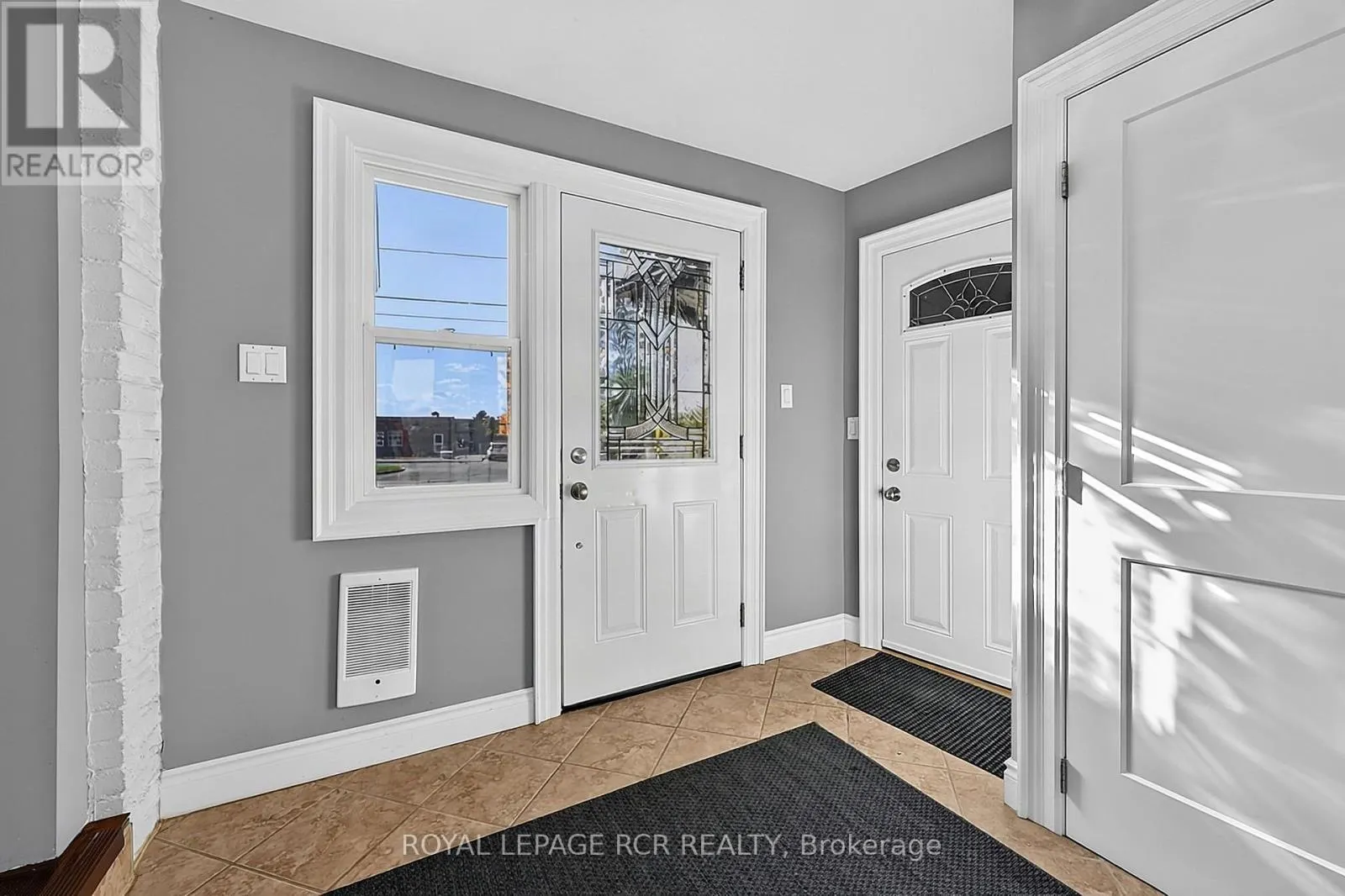 177 KING STREET S