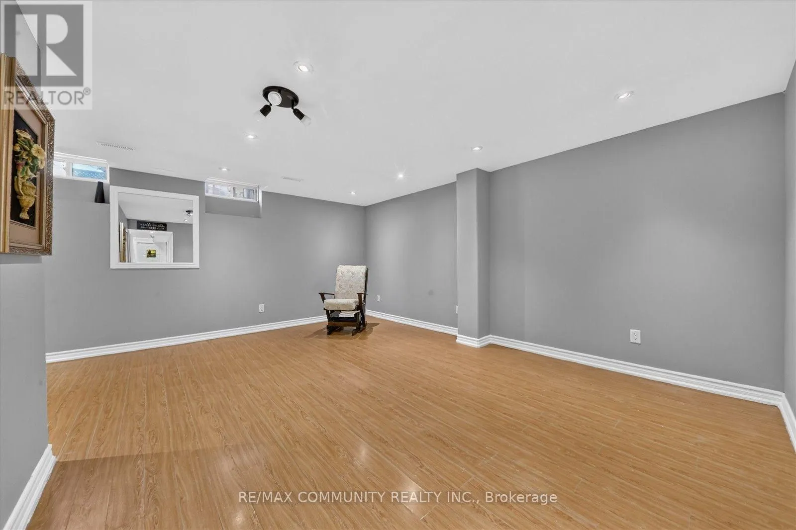 82 BURGEESS CRESCENT