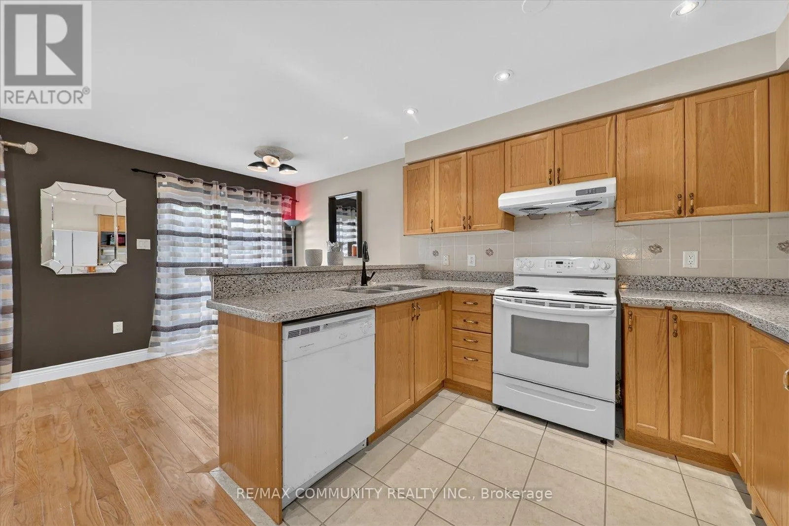 82 BURGEESS CRESCENT