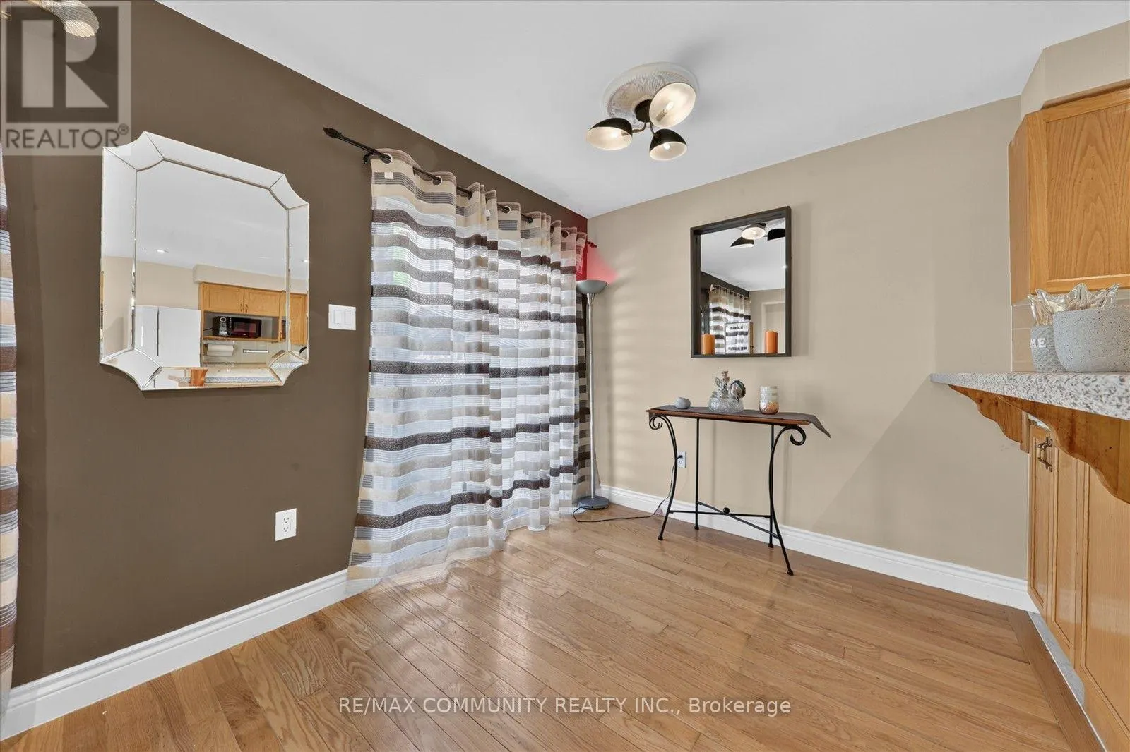 82 BURGEESS CRESCENT