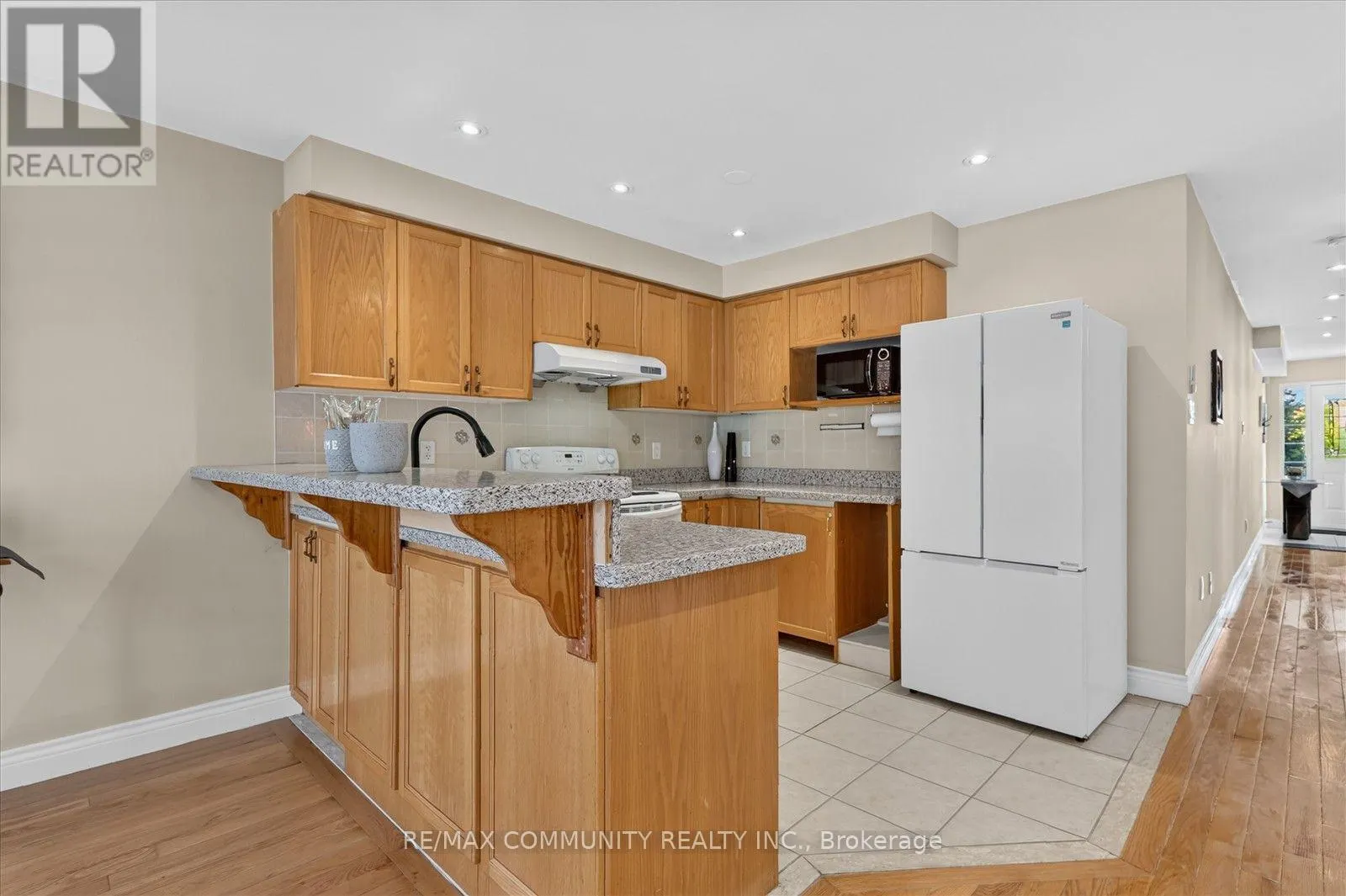 82 BURGEESS CRESCENT