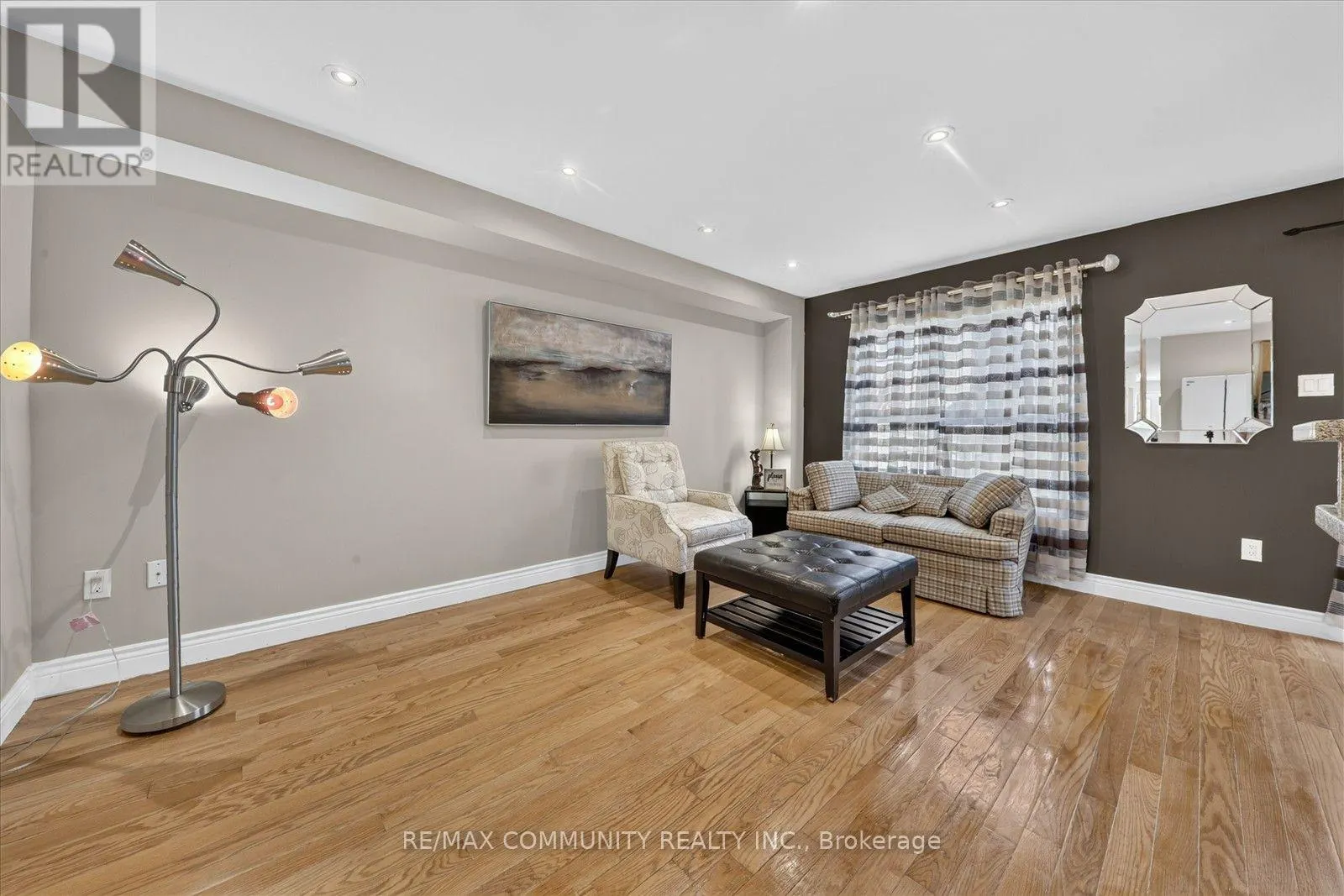 82 BURGEESS CRESCENT