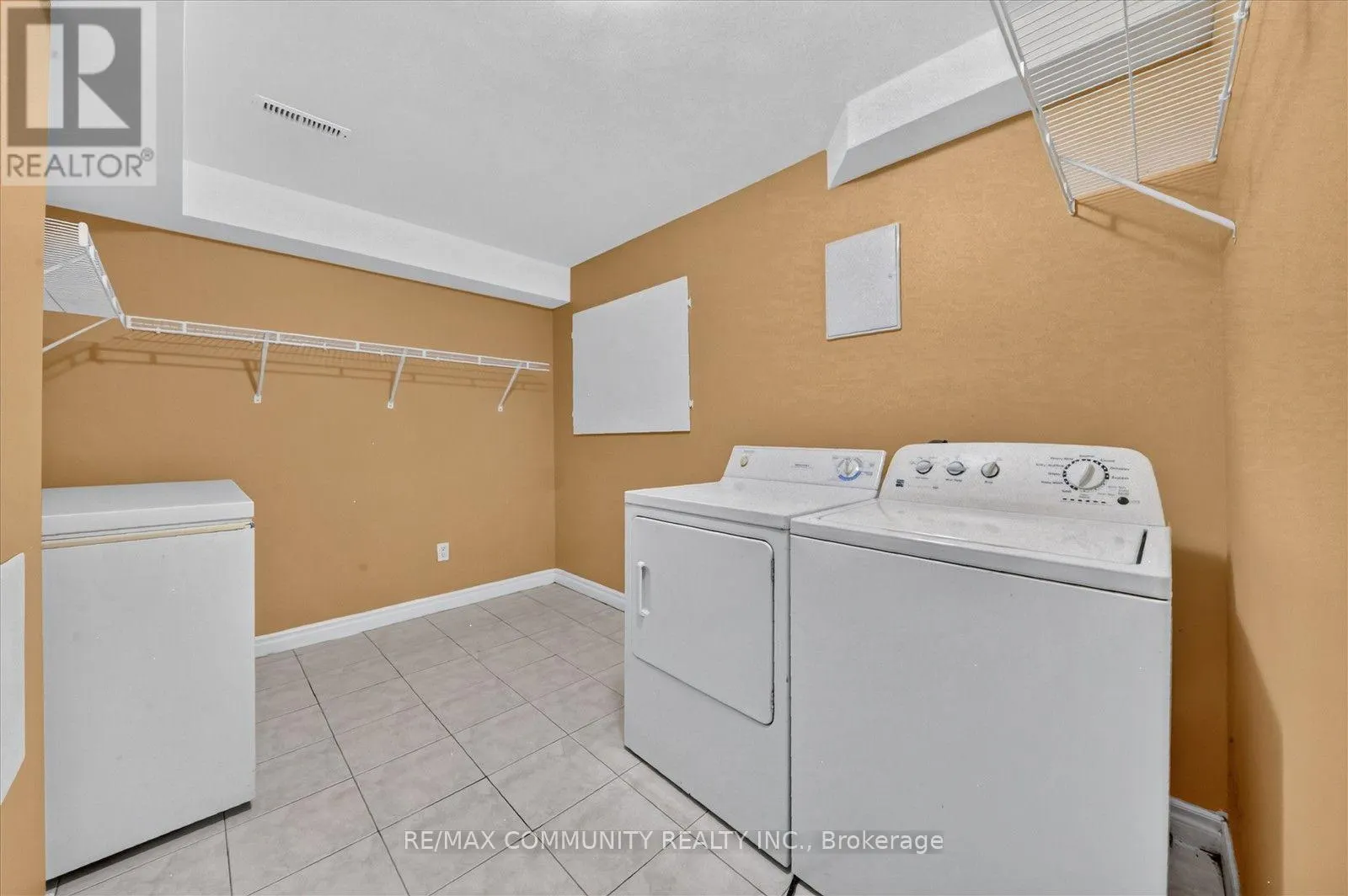 82 BURGEESS CRESCENT