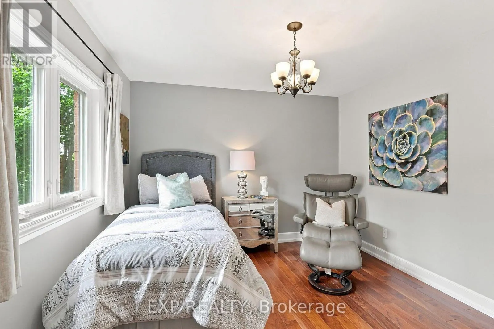 655 CULLER MEWS