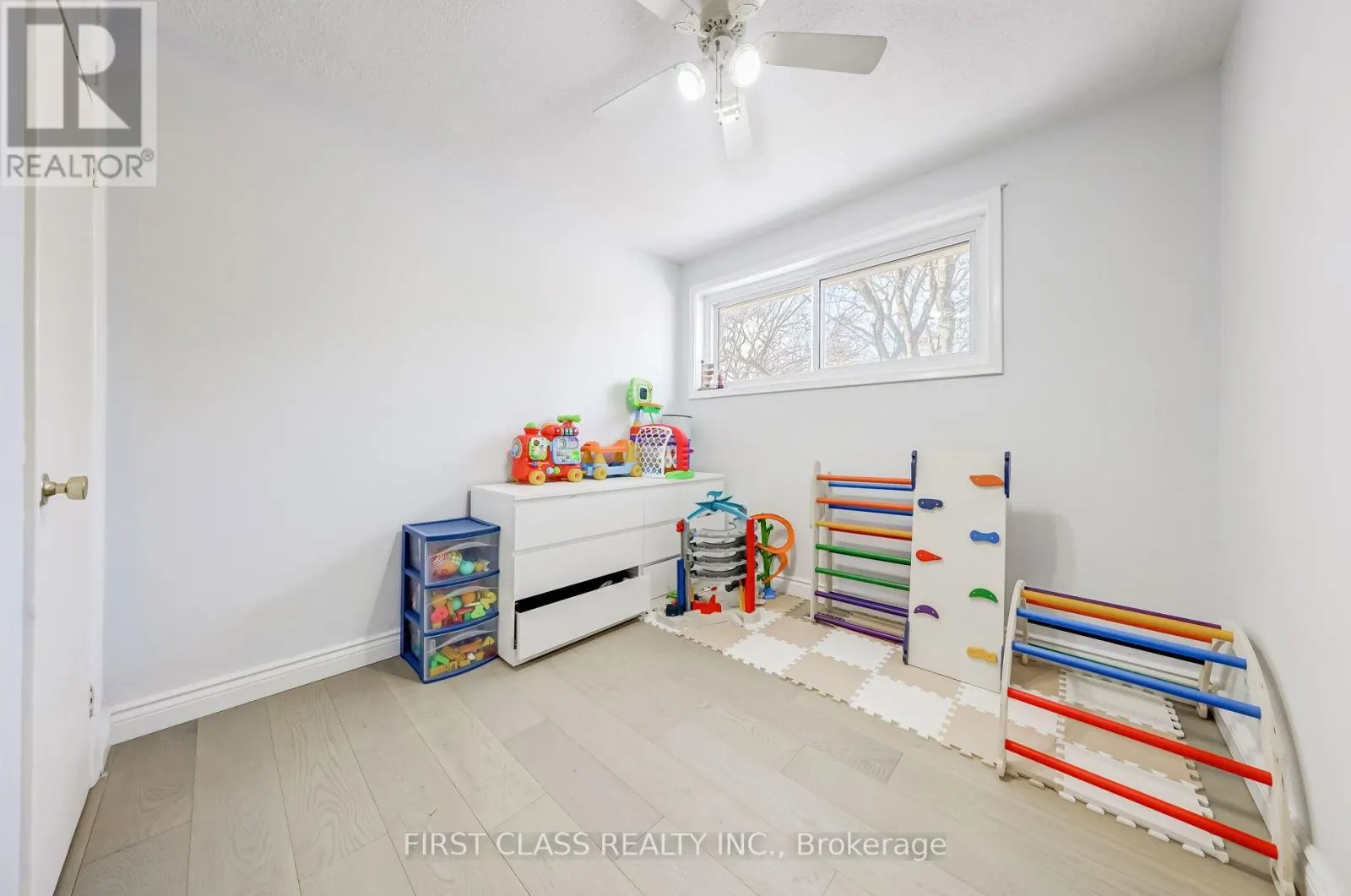 39 SEATON DRIVE