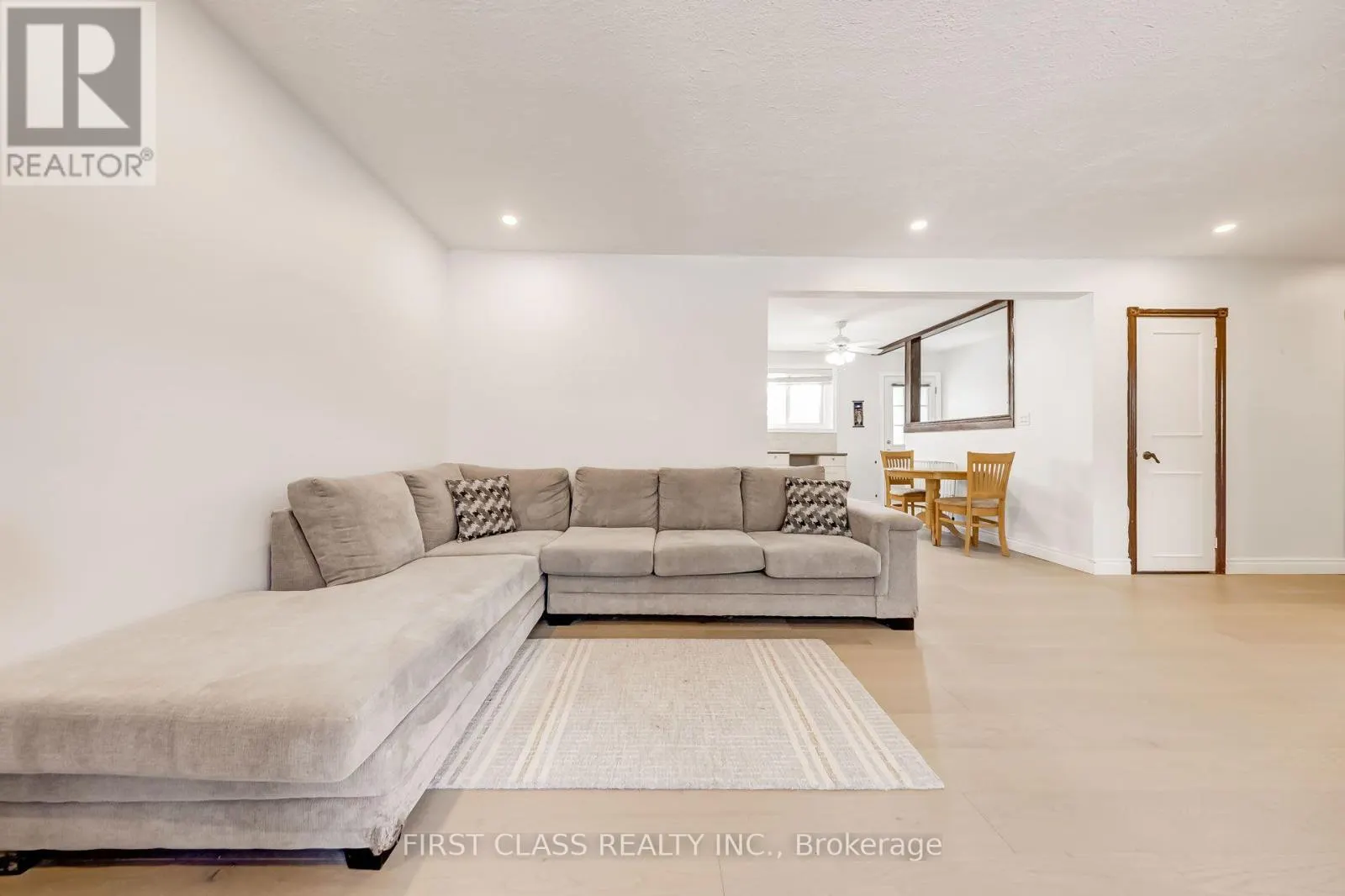 39 SEATON DRIVE