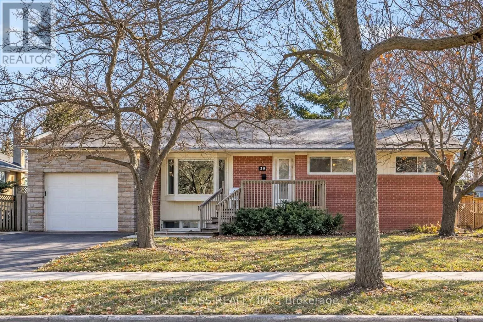 39 SEATON DRIVE