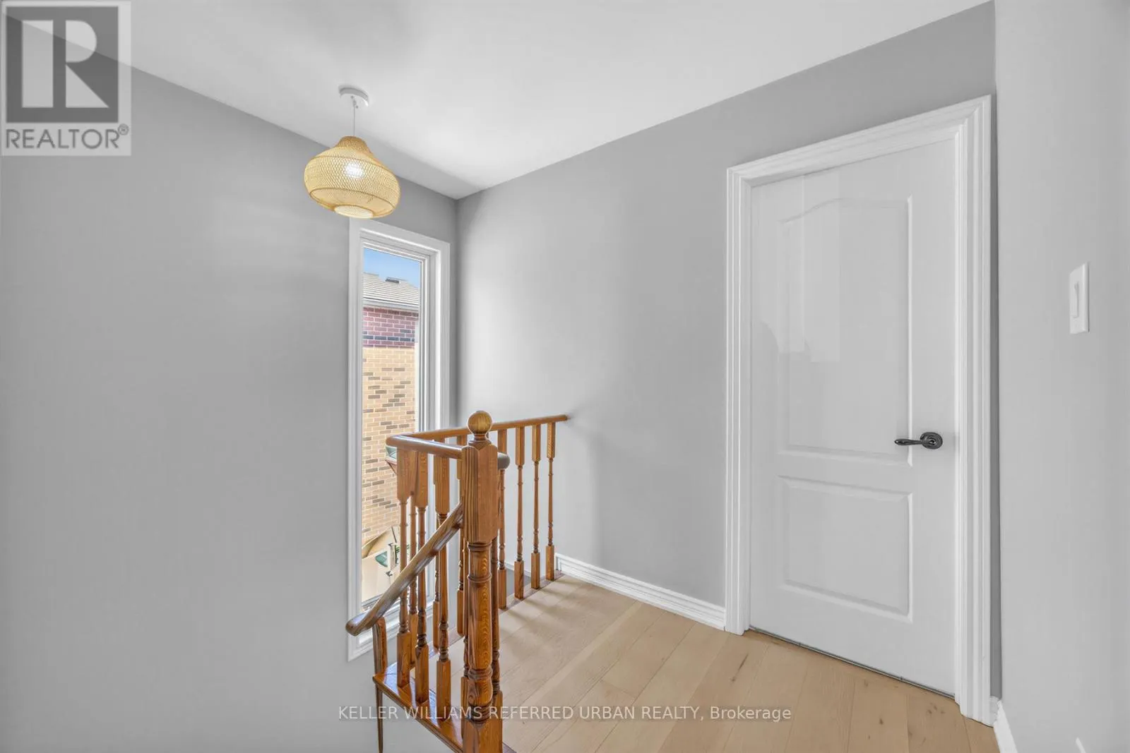 350 PICKERING CRESCENT