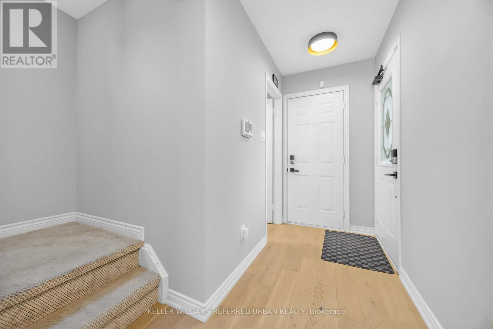 350 PICKERING CRESCENT